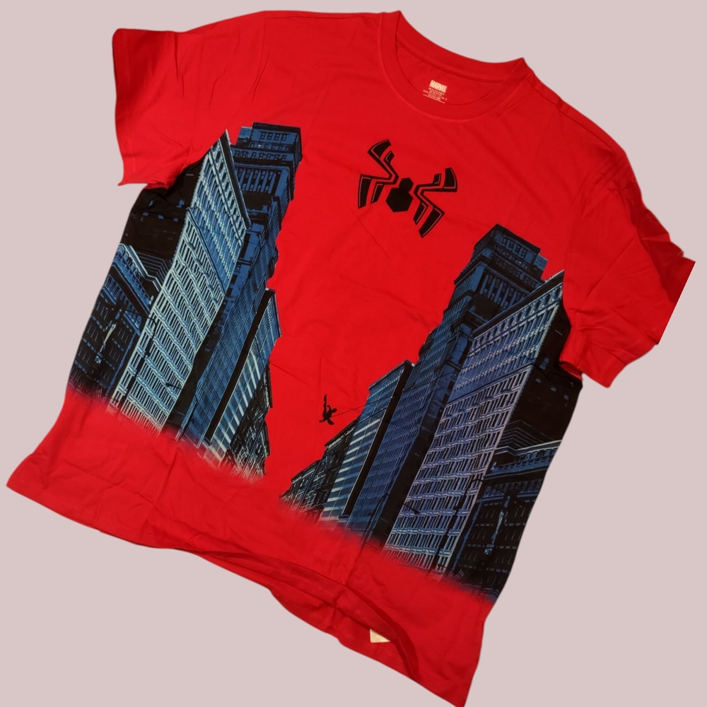 Marvel Red Spider-Man Cityscape T-shirt Men's XXL